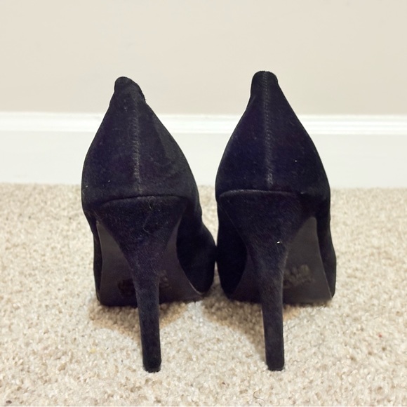 Elegant Black Peep-Toe Heels - Picture 2 of 9